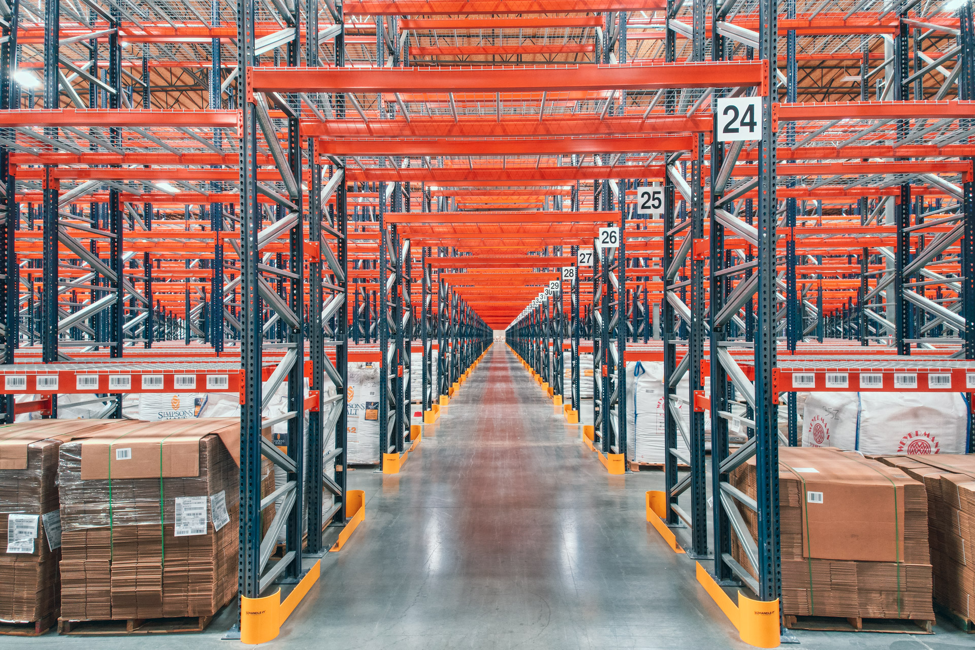 Industrial pallet racking installation in Murfreesboro warehouse